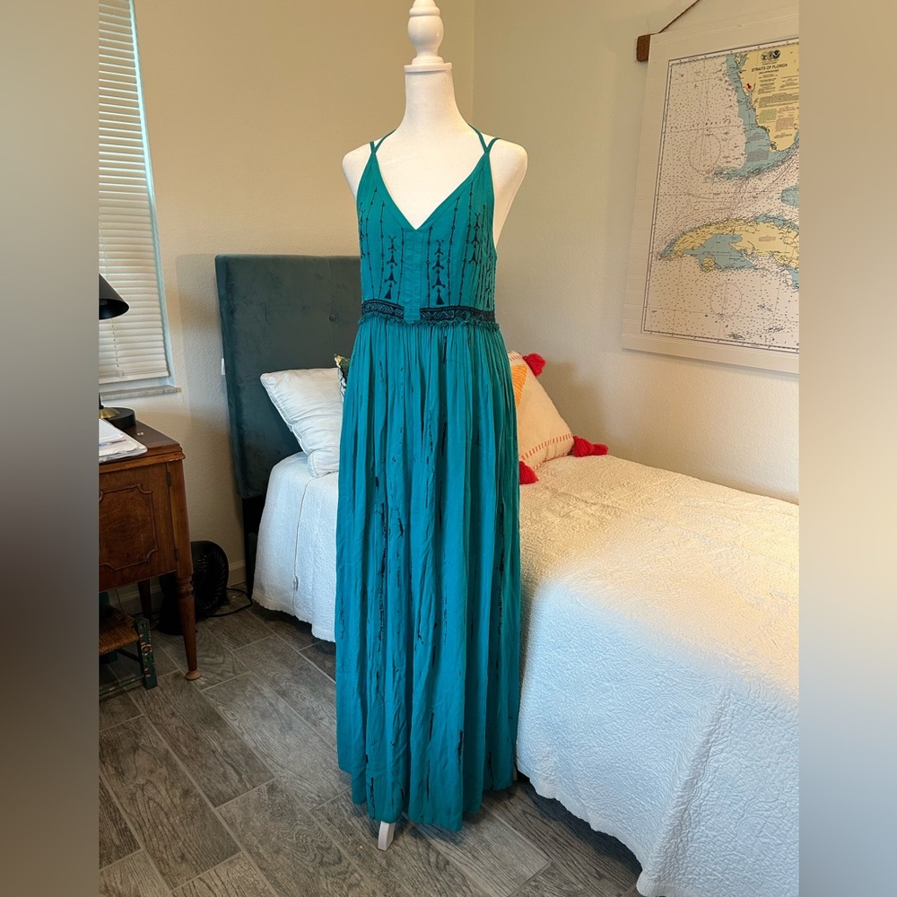 Elegant Blue Green Maxi Sundress with Spaghetti Straps for Weddings